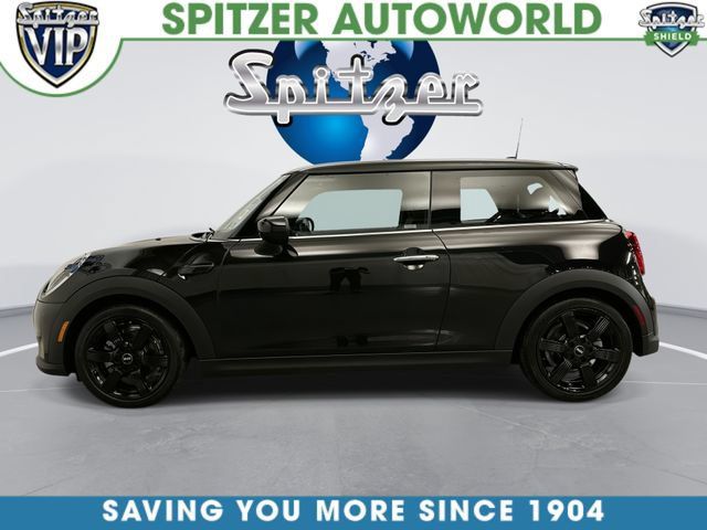 Used 2024 MINI Cooper 2-Door Hardtop FWD image 8