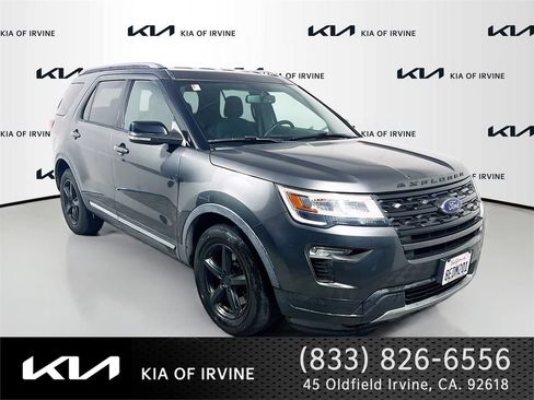 Used 2018 Ford Explorer XLT w/ Equipment Group 201A FWD image 1