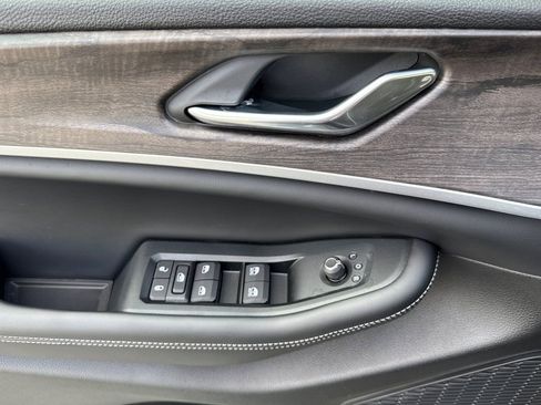 New 2026 Jeep Grand Cherokee Altitude AWD/4WD image 11