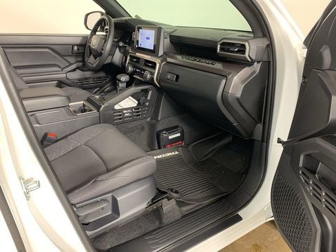 New 2026 Toyota Tacoma SR5 image 32