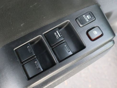 Used 2010 Honda Fit Sport image 27