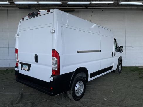 Used 2022 RAM ProMaster 2500 w/ Safety Group image 8