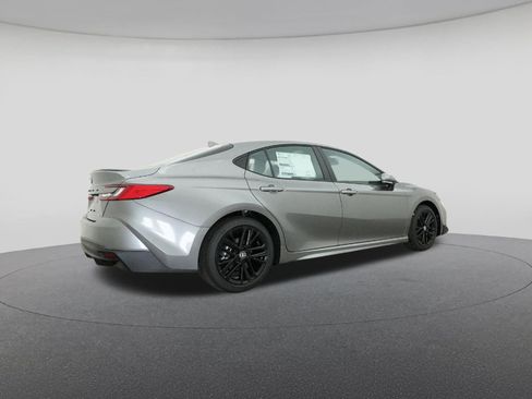 New 2026 Toyota Camry SE image 25
