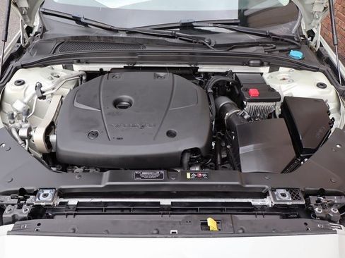 Used 2021 Volvo V60 T5 Cross Country w/ Climate Package image 47