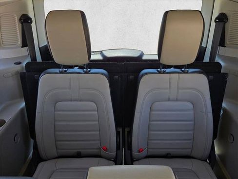 Used 2020 Ford Transit Connect Titanium FWD image 23