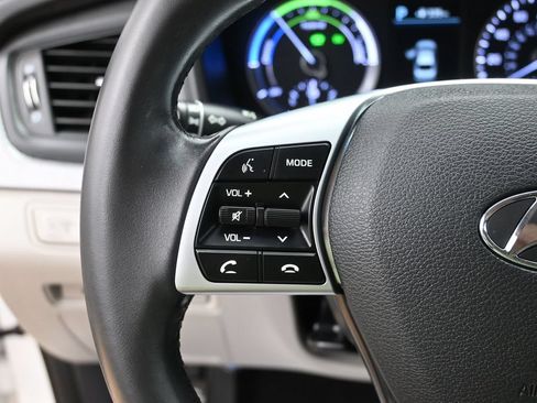 Used 2018 Hyundai Sonata SE FWD image 15