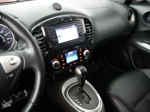 Used 2011 Nissan Juke SL w/ Sport Pkg AWD/4WD image 18