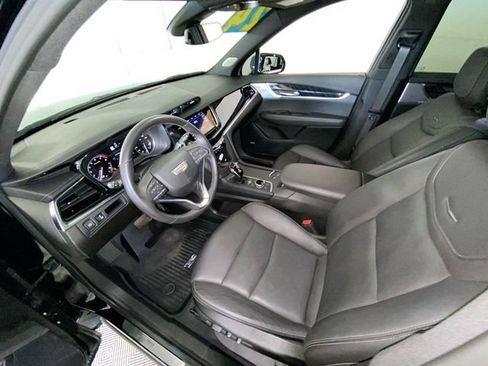 Used 2024 Cadillac XT6 Premium Luxury w/ LPO, Floor Liner Package FWD image 27