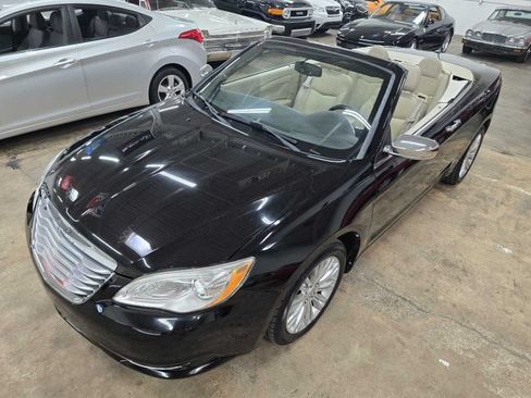 Used 2011 Chrysler 200 Limited FWD image 14