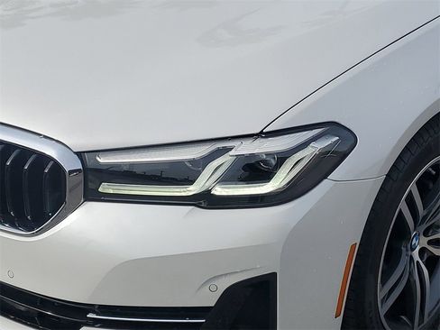 Used 2023 BMW 530i w/ Premium Package image 11