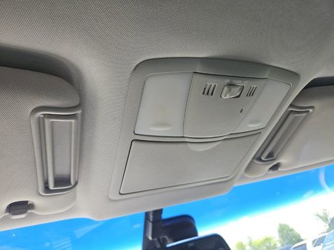 Used 2017 Nissan Armada SL w/ Interior Lighting Package AWD/4WD image 21