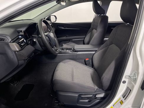 Used 2025 Toyota Camry LE FWD image 12