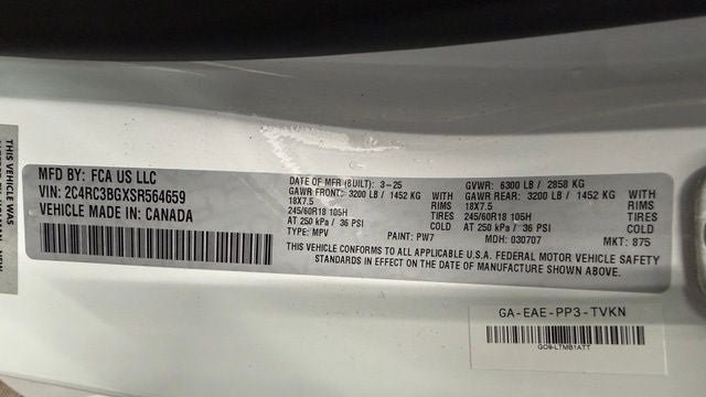 Used 2025 Chrysler Pacifica Select AWD/4WD image 27