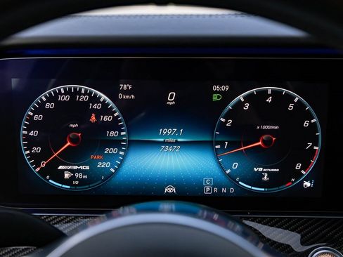 Used 2019 Mercedes-Benz AMG GT 63 S w/ Driver Assistance Package image 17