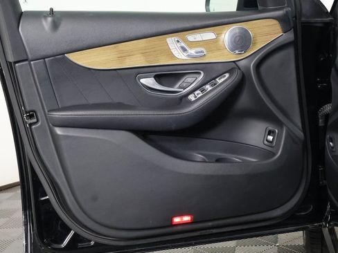 Used 2018 Mercedes-Benz GLC 300 image 12