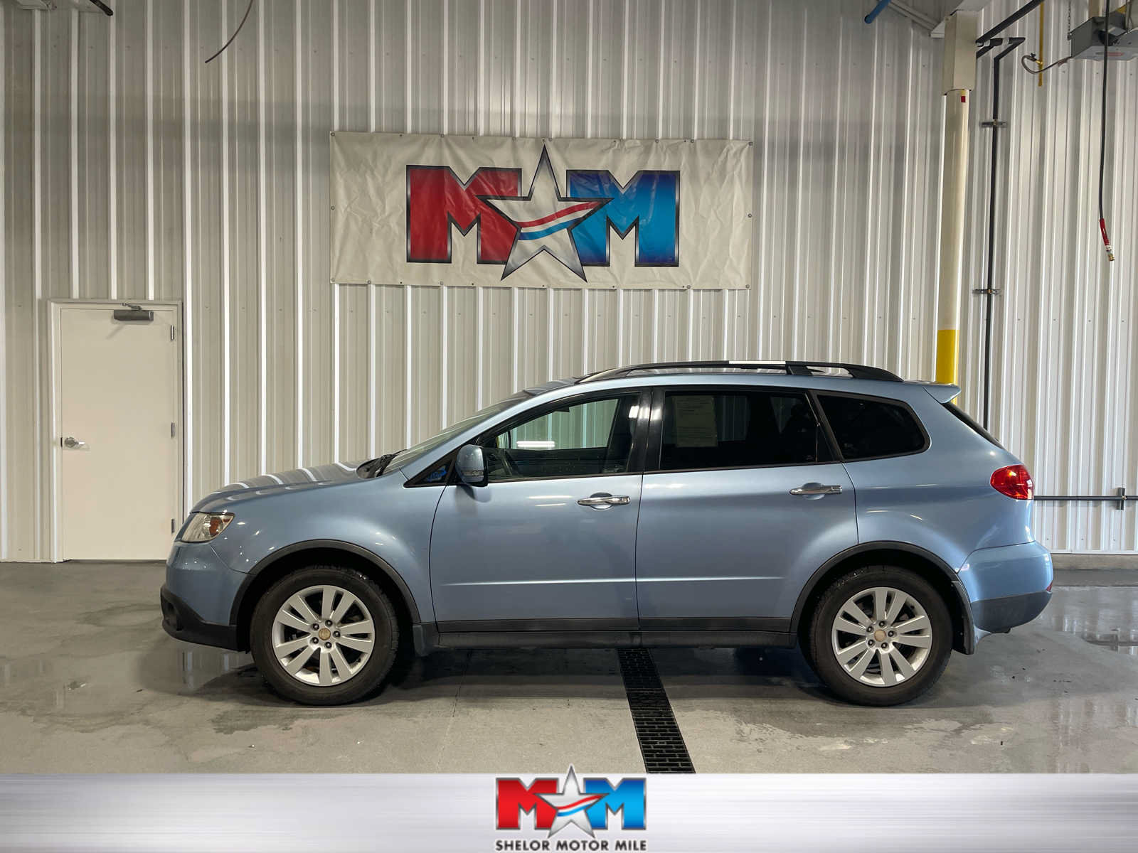 Used 2010 Subaru Tribeca Limited AWD/4WD image 1