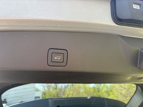Used 2023 Buick Encore GX Select w/ Sport Touring Package FWD image 15