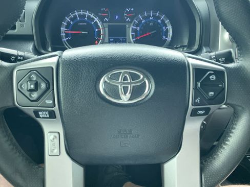 Used 2018 Toyota 4Runner SR5 RWD image 14