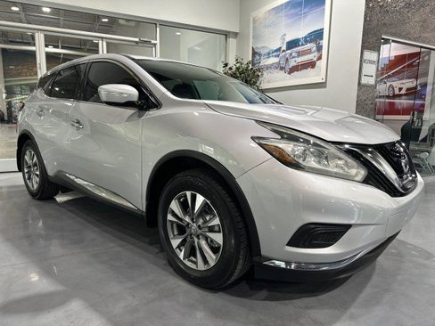 Used 2015 Nissan Murano S FWD image 19