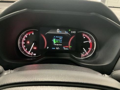 Used 2025 Toyota RAV4 XLE AWD/4WD image 22