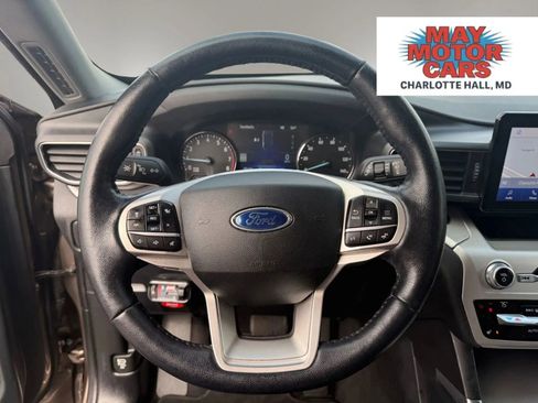 Used 2021 Ford Explorer XLT w/ Equipment Group 202A image 9