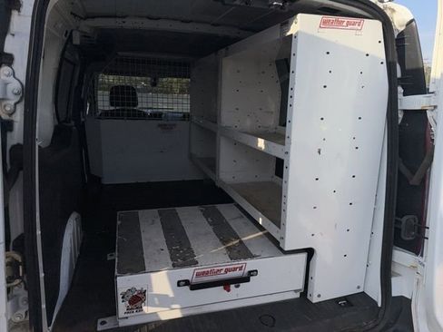 Used 2015 Ford Transit Connect XLT image 7