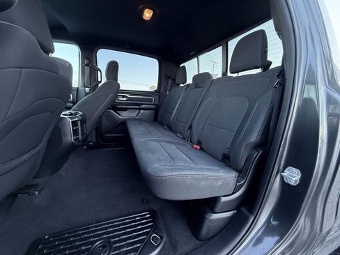 Used 2019 RAM 1500 Big Horn image 25
