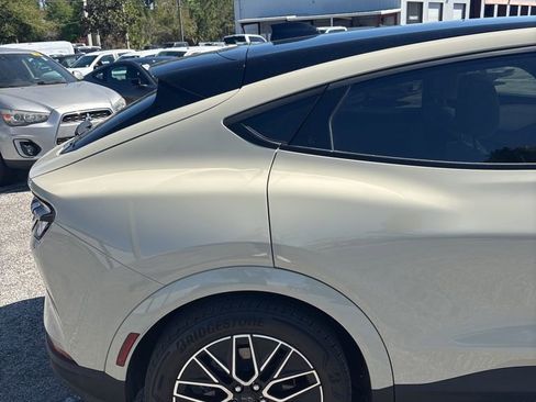 Used 2025 Ford Mustang Mach-E Premium image 10