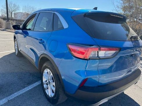 Used 2021 Ford Escape SE image 14