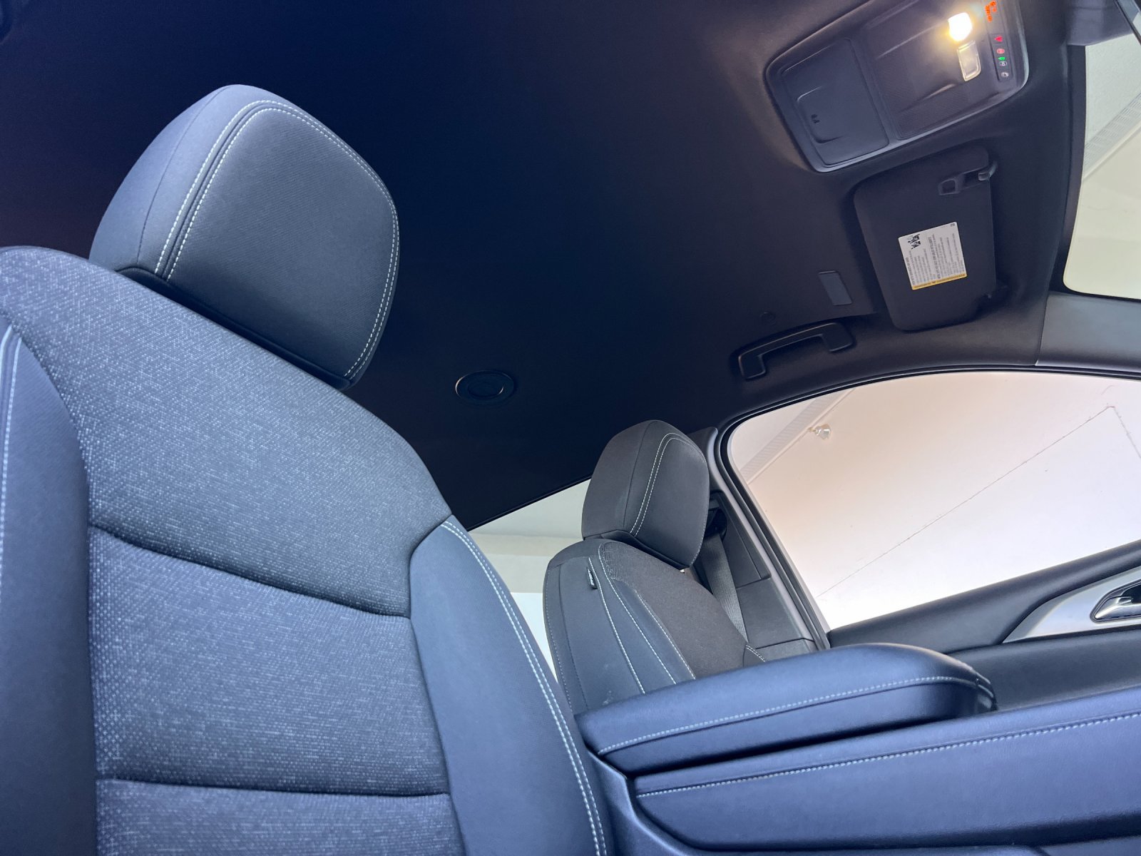 Used 2024 Chevrolet Traverse LT FWD image 18