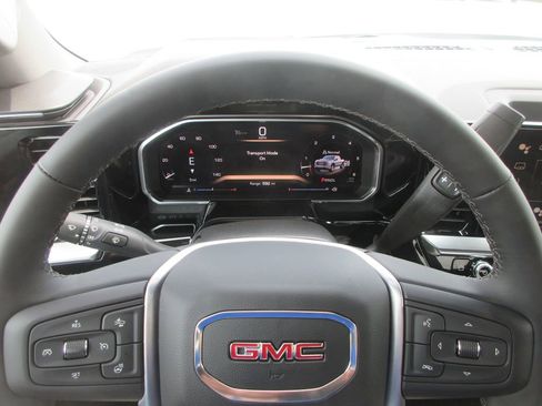 New 2026 GMC Sierra 1500 SLE AWD/4WD image 18