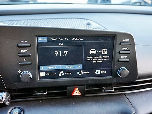 Used 2025 Hyundai Elantra Sport image 23