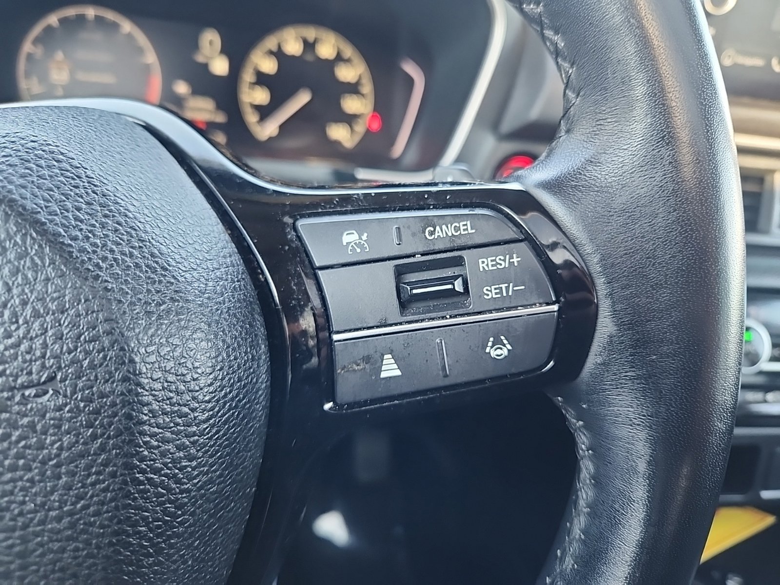 Used 2024 Honda Pilot Touring image 20