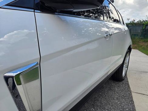Used 2015 Cadillac SRX Premium image 12