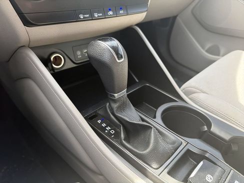 Used 2020 Hyundai Tucson SE FWD image 16