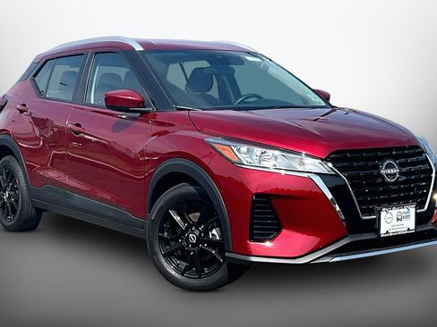 Certified 2023 Nissan Kicks SV FWD image 10