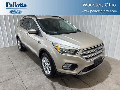 Certified 2018 Ford Escape SE FWD image 1