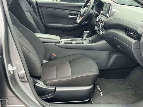 Used 2024 Nissan Sentra SV FWD image 22