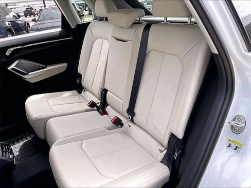 Used 2023 Audi Q3 2.0T Premium w/ Convenience Package image 20