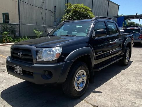 Used 2010 Toyota Tacoma PreRunner RWD image 3