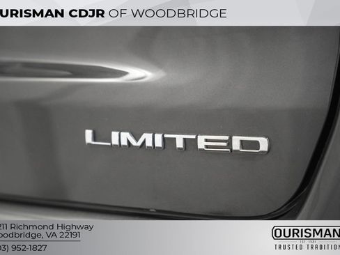 Certified 2024 Jeep Compass Limited w/ Sun and Sound Group image 9