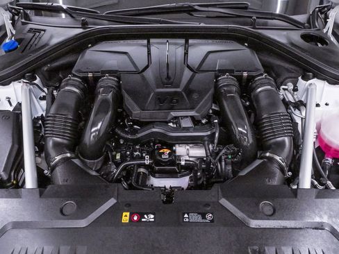 Certified 2025 Genesis GV70 3.5T Sport AWD/4WD image 22
