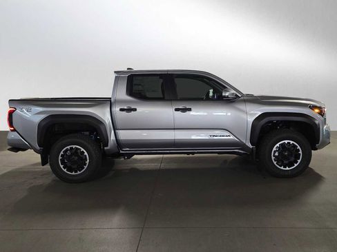 New 2025 Toyota Tacoma TRD Off-Road image 2