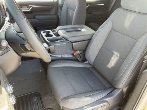 New 2026 GMC Sierra 1500 SLE w/ Preferred Package AWD/4WD image 19