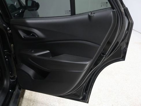 Used 2024 Chevrolet Trax LT w/ Driver Confidence Package image 22