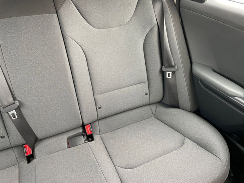 Used 2025 Kia K4 FWD image 36