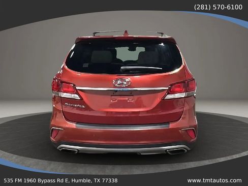 Used 2017 Hyundai Santa Fe SE FWD image 5