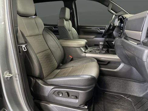 Used 2023 Chevrolet Silverado 1500 ZR2 image 33