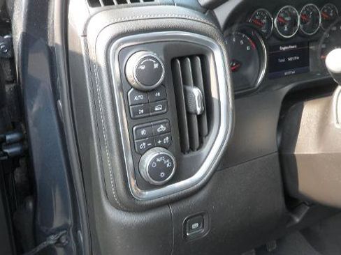 Used 2019 Chevrolet Silverado 1500 RST w/ All-Star Edition AWD/4WD image 27