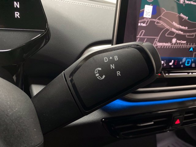 Used 2025 Volkswagen ID.4 Pro RWD image 41
